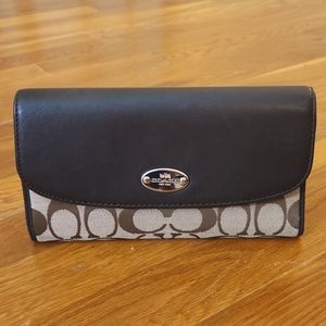 Coach Tri Fold Wallet